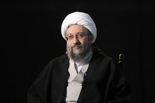 آملی لاریجانی:
بزرگنمایی کاستی‌ها در کشور کفران نعمت الهی است