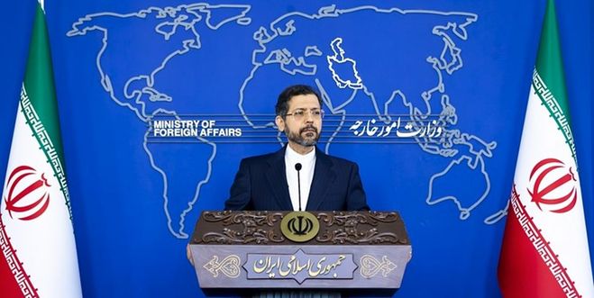 آزادی اتباع آمریکایی در دستورکار ایران بوده  آمریکا به توافقات گذشته پایبند باشد، موضوع قابل‌حل است