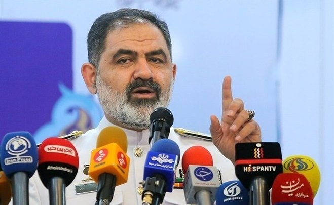 دریادار ایرانی: نیروهای فرامنطقه‌ای به دنبال ناتوان نشان دادن کشورهای منطقه هستند