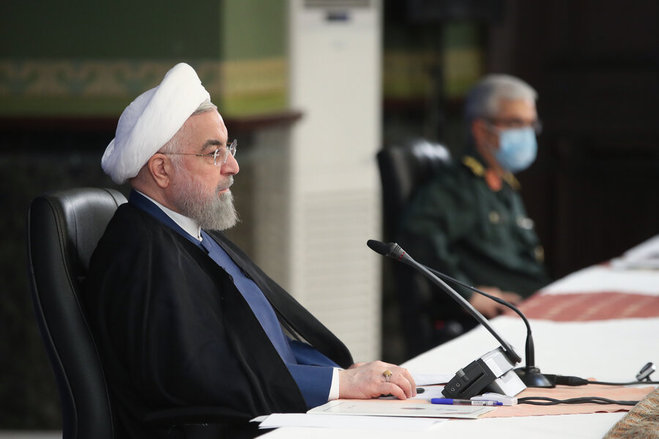 ۴ عاملی که از نظر روحانی شرایط را برای مقابله با کرونا سخت کرد