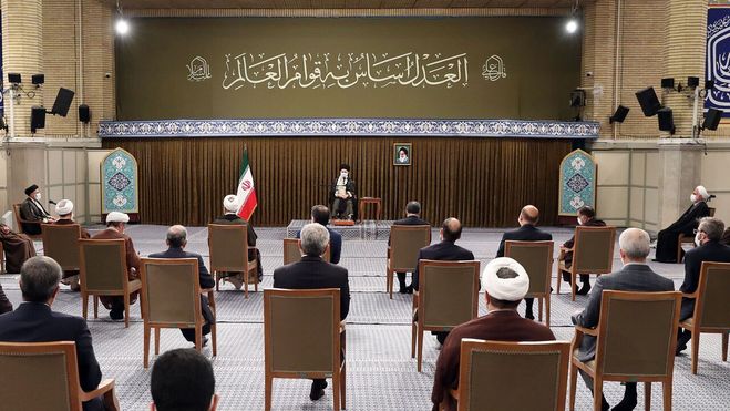 تحلیل رهبر انقلاب از انتخابات ریاست‌جمهوری و آراء باطله؛ با در نظرگرفتن کرونا، نزدیک به ۶۰ درصد شرکت کردند