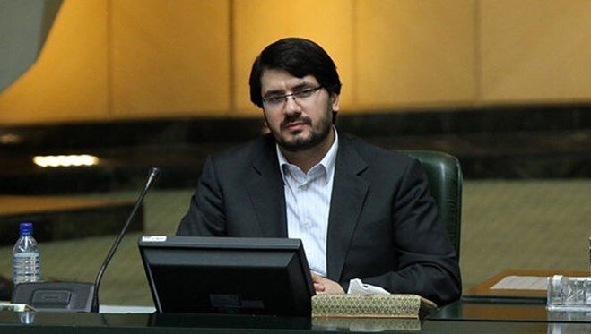 رقابت هفت نفر برای جانشینی حناچی  بذرپاش کناره‌گیری کرد