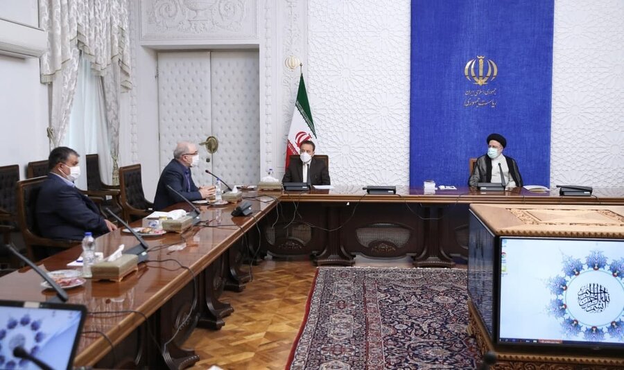 تصاویر | اولین جلسه رسمی رئیسی پس از مراسم تنفیذ تصاویر | اولین جلسه رسمی رئیسی پس از مراسم تنفیذ