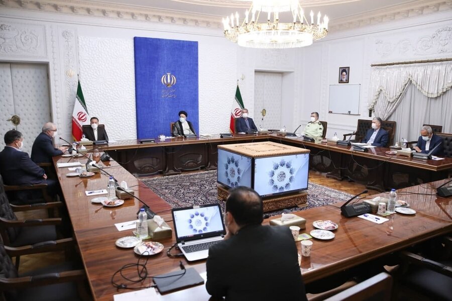 تصاویر | اولین جلسه رسمی رئیسی پس از مراسم تنفیذ تصاویر | اولین جلسه رسمی رئیسی پس از مراسم تنفیذ