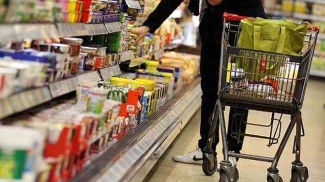 انتقاد وزارت بهداشت از تبلیغات کالاهای آسیب‌رسان سلامت