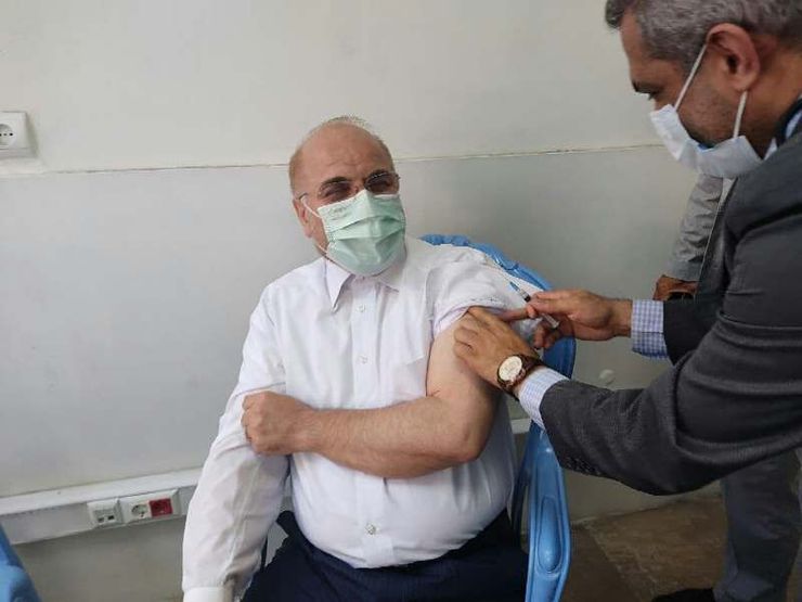 قالیباف نخستین دز واکسن برکت را دریافت کرد/ عکس