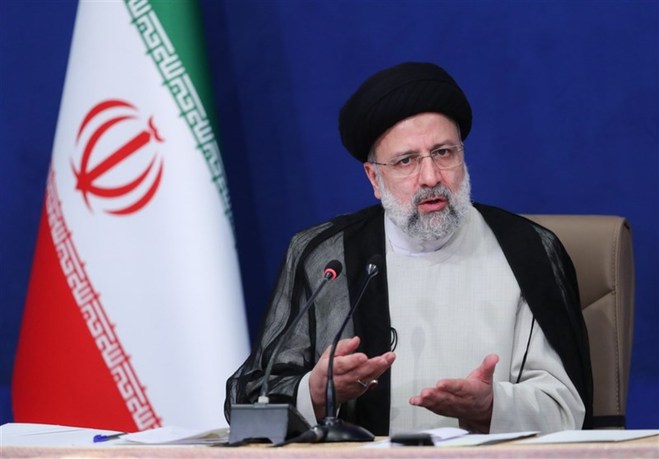 رییسی: همه نهادهای نظام برای مهار کرونا پای کار بیایند