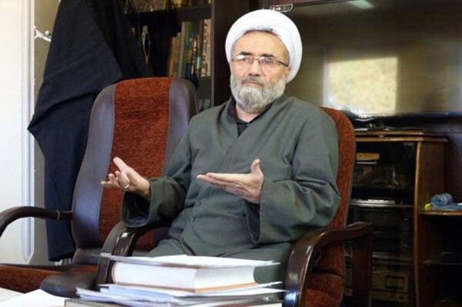 شائبه احمدی نژادی بودن را از دولت دور کنید