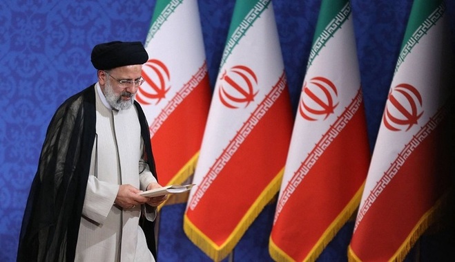 روزنامه اصلاح طلب: مجلس بنای همراهی محض و بی‌چون و چرا با دولت را ندارد