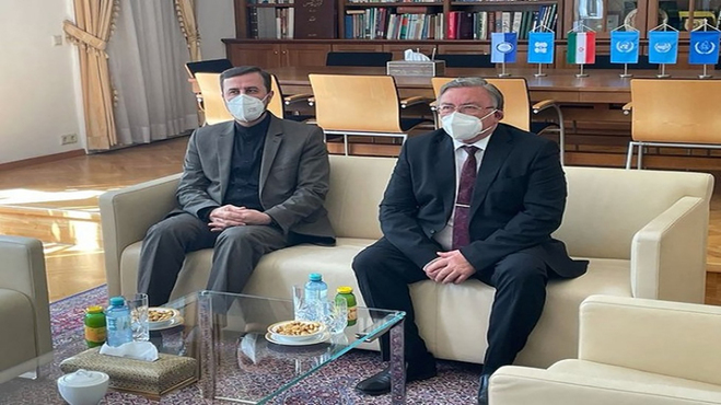 گفت‎‌وگوی «اولیانوف» و «غریب آبادی» درباره برجام