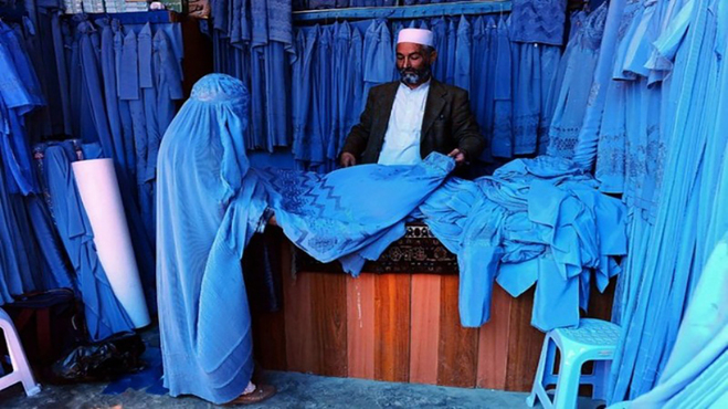 قیمت برقع در کابل ۱۰ برابر شد
