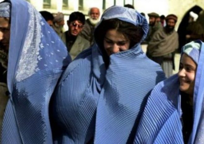 فیلم  غم‌انگیزترین خداحافظی با سوز صدای زنان افغان «بی‌آشیانه گشتم»