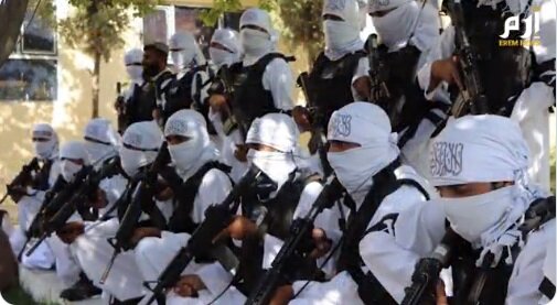 فیلم/ اولین رژه طالبان با سلاح‌های آمریکایی!