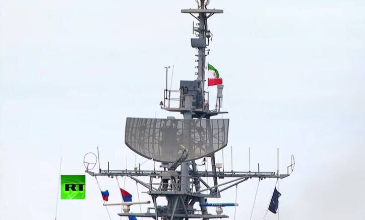 ناوشکن ایرانی سهند در رژه دریایی روسیه