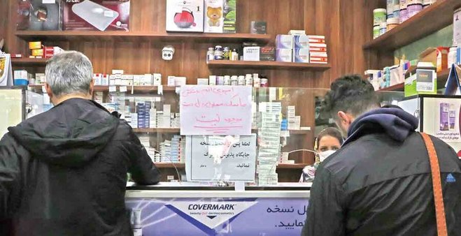 تأخیر در واکسیناسیون کرونا چگونه جیب ایرانی‌ها را خالی کرد؟