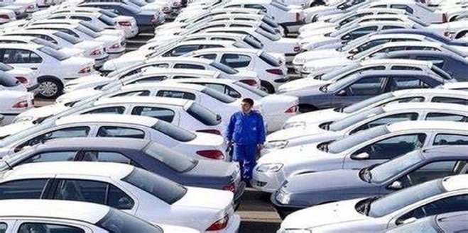 قیمت‌های جدید خودرو در بازار  پراید همچنان می‌تازد