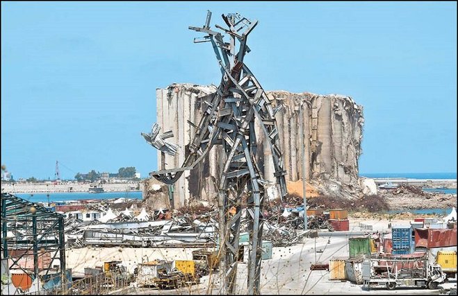 چماق فرانسه بر سر لبنان