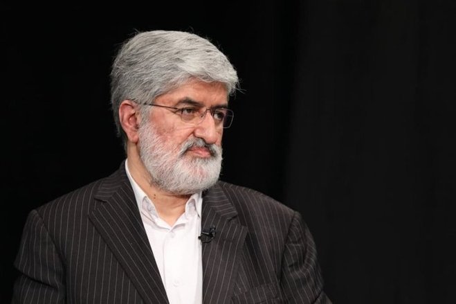 درخواست علی مطهری از رییس سازمان زندان‌ها: مطالعه کتاب‌های شهید مطهری اجباری نشود