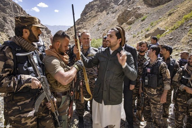 فیلم  فرمانده طالبان با ۱۰۰ جنگجو به احمد مسعود پیوست