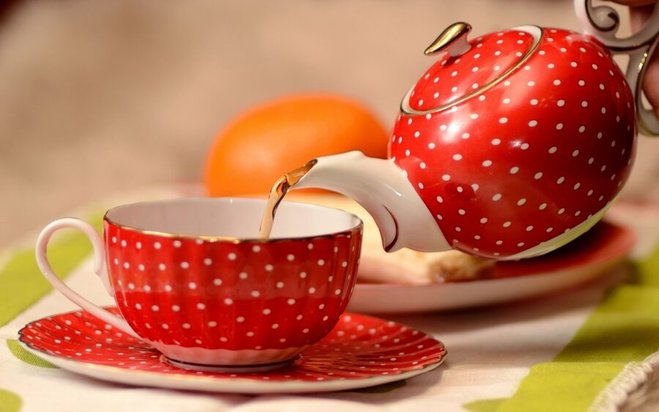 اگر زیاد چای بخوریم چه اتفاقی در بدنمان می‌افتد؟