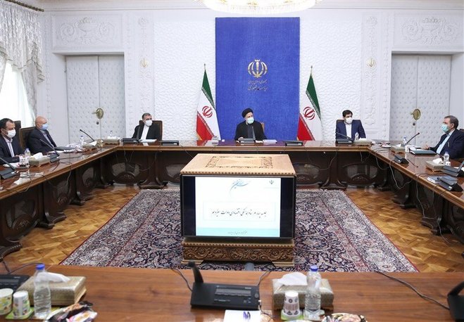 تاکید رئیسی به استفاده از نظرات نخبگان اقتصادی