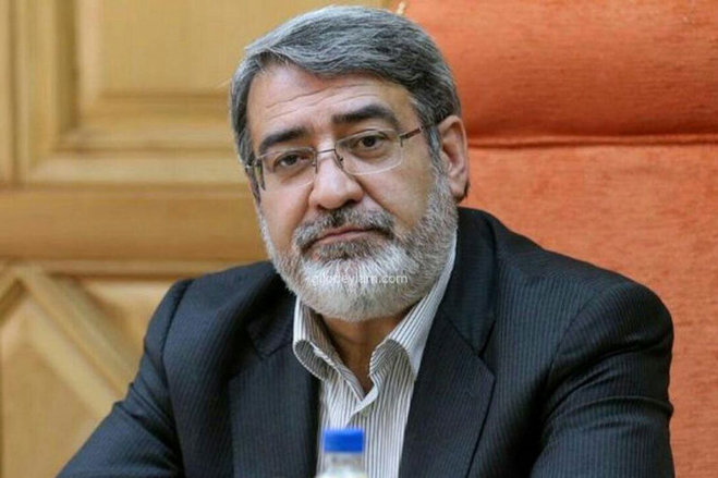 وزیر کشور خداحافظی کرد