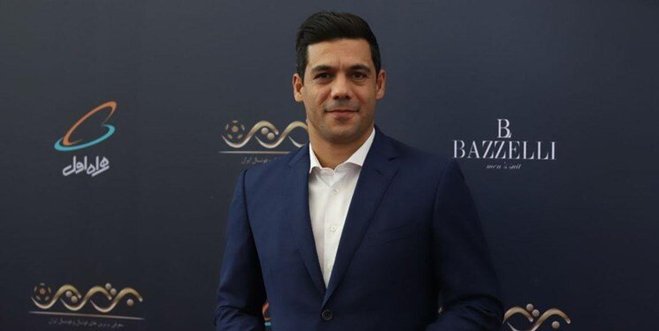 عکس | معاون پرسپولیس با لباس سربازی و موی اصلاح شده