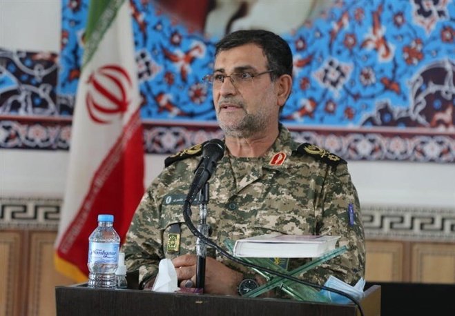 فرمانده نیروی دریایی سپاه: دشمنان حتی با قدرت حداکثری ظاهری خود در برابر ایران کم‌توانند