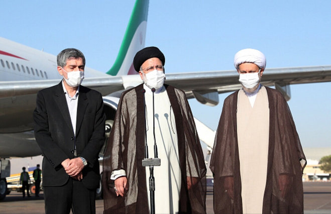 بازدید رئیسی از کارخانه تعطیل‌شده آزمایش در مرودشت