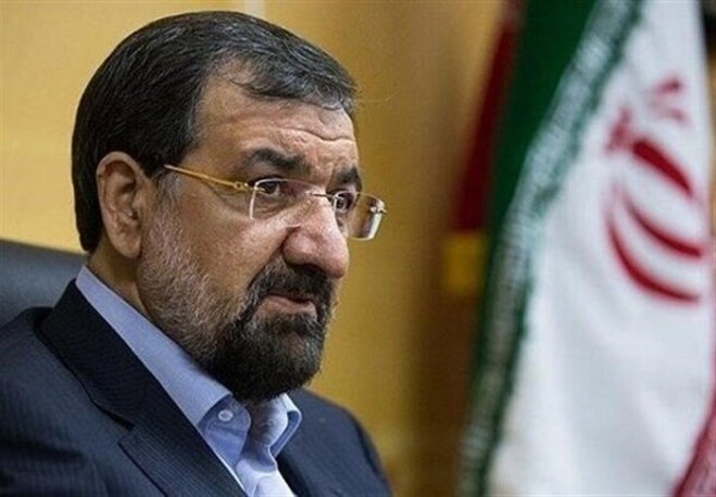 محسن رضایی: تا تحریم داخلی برداشته نشود، برداشته شدن تحریم خارجی تاثیری ندارد