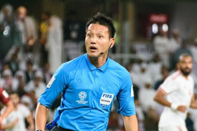 عکس | اعتراض شدید خبرنگار سعودی به داور ژاپنی دیدار پرسپولیس-الهلال