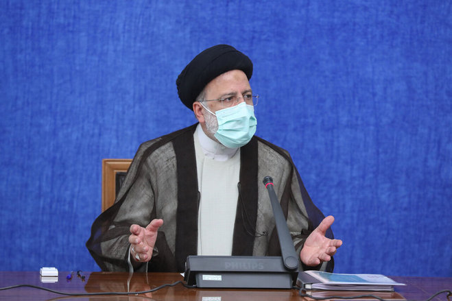 رییسی: دستگاه‌ها برای خنثی‌سازی تحریم‌ها با معاون اول همکاری کنند