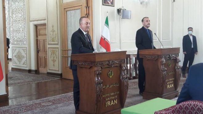 امیرعبداللهیان در نشست مطبوعاتی با چاوش اغلو