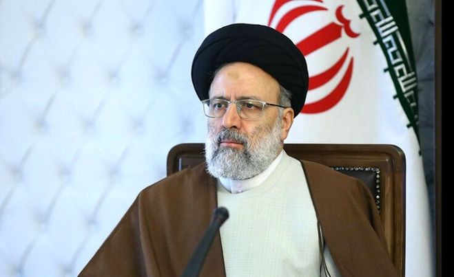 چرا دیدار رئیسی با هنرمندان لغو شد؟   طوفان خاک یا موج نارضایتی؟