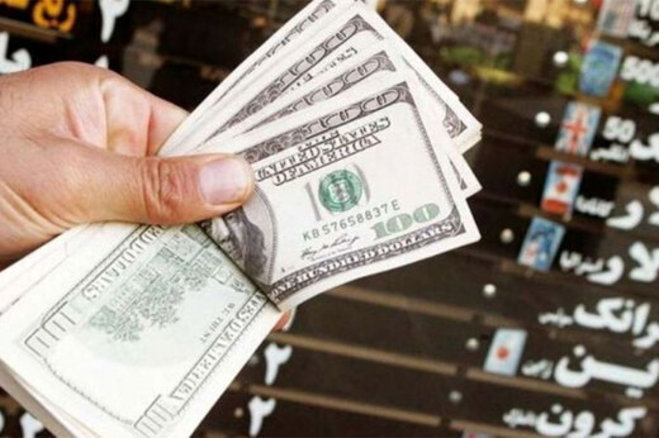آیا دولت نرخ دلار را بالا می‌برد تا درآمد کسب کند؟