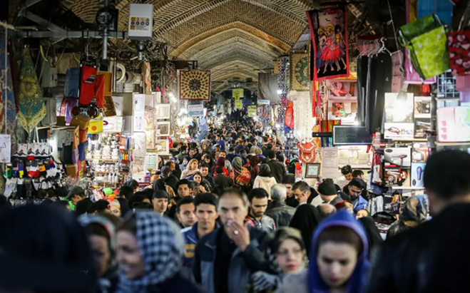 کیهان: مدیریت اقتصادی کشور می‌لنگد!