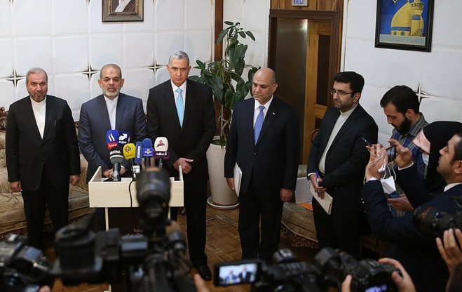وزیر کشور عراق خبر داد:
روادید برای ۲ هزار زائر ایرانی در روز لغو می‌شود