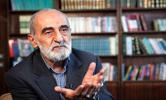 مدیر مسئول کیهان: تنها راه پیش روی ما برای گرفتن بهانه از دست دشمن، خروج از NPT است