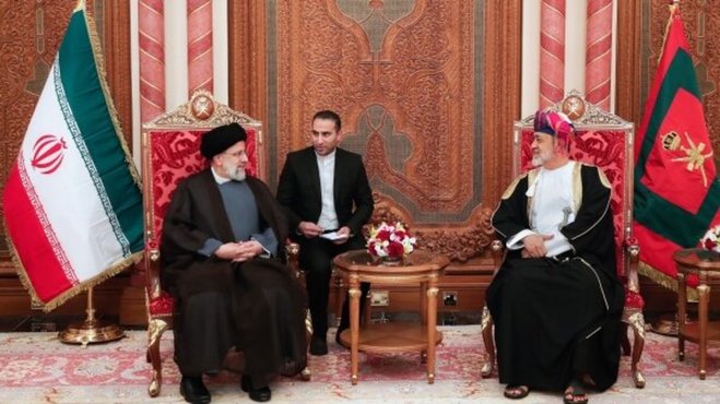 امضای ۱۲ سند همکاری بین ایران و عمان