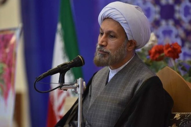 انتقاد امام جمعه شیراز از حامیان احیای برجام