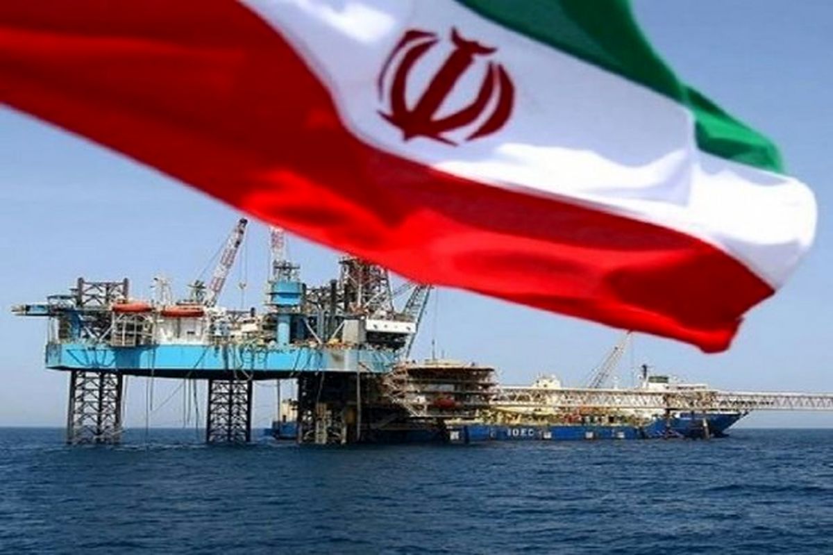 ایران برای رقابت با روسیه در بازار چین، قیمت نفت خود را کاهش داد