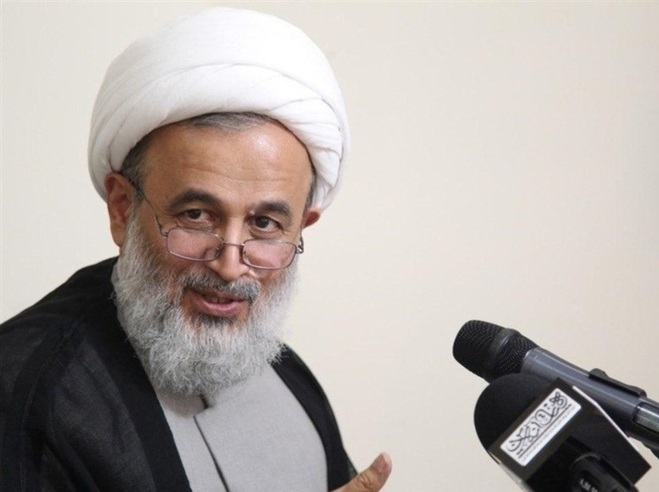 پناهیان: رهبری ملت را قوی تربیت‌کرده  ممنوعیت قمار و مشروب به ملت قدرت داده