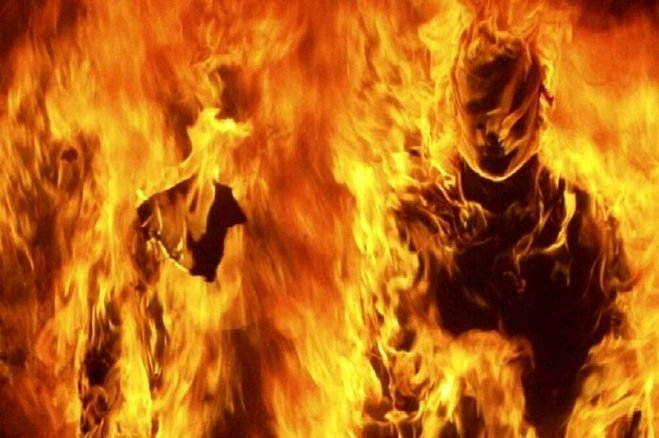 آمار وحشتناک؛ خودسوزی ۸ کارگر فقط در ۷۰ روز   کنش اعتراضی به قیمت جان!