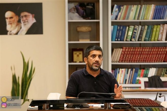 دبیر: برای کمیل خوشحالم  روسیاهی ماند برای ذغال