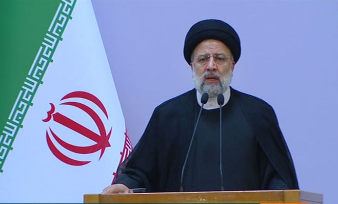 رئیسی: مشکلات با گام‌های آهسته برطرف نمی‌شوند، باید حرکت جهشی کنیم