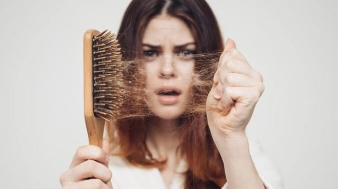 دلیل ریزش شدید مو بعد از ابتلا به کرونا چیست؟