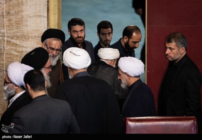 اطلاع ۳ نفر از اسامی گزینه‌های «رهبری» آینده   ماموریت «کمیته خیلی سرّی و محرمانه» چیست؟
