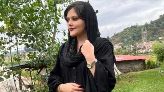 آخرین جزئیات از جنجال تازه گشت ارشاد؛ به کما رفتن دختری ۲ ساعت پس از بازداشت! | «مهسا» درگذشت | مهسا امینی در خاک آرام گرفت +تصویر