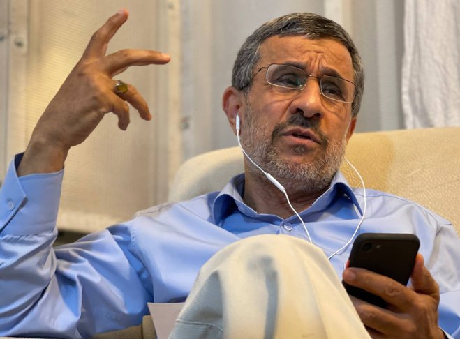 محمود احمدی‌نژاد: هر امری را شما اجبار کنید، خرابش می‌کنید