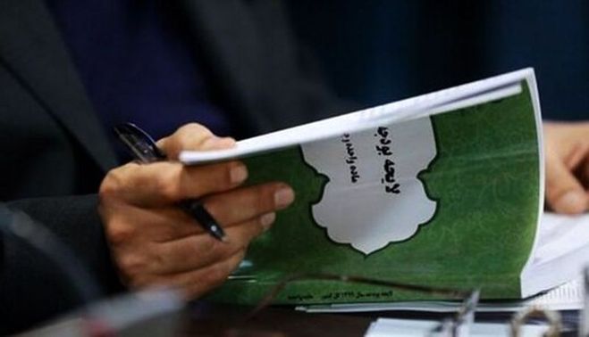 آخرین گمانه‌زنی‌ها از قیمت دلار در بودجه ۱۴۰۲ | پیام دلار و نفت به اقتصاد چگونه خواهد بود؟